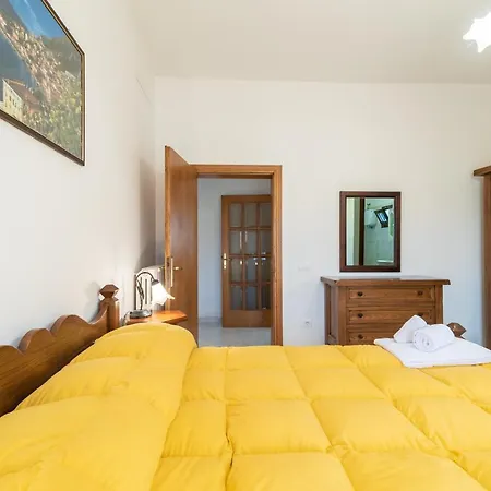 Holiday home Papa Giuseppe La Colombaia