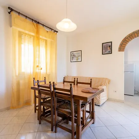 Holiday home Papa Giuseppe La Colombaia