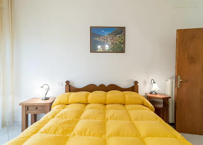 Holiday home Papa Giuseppe La Colombaia